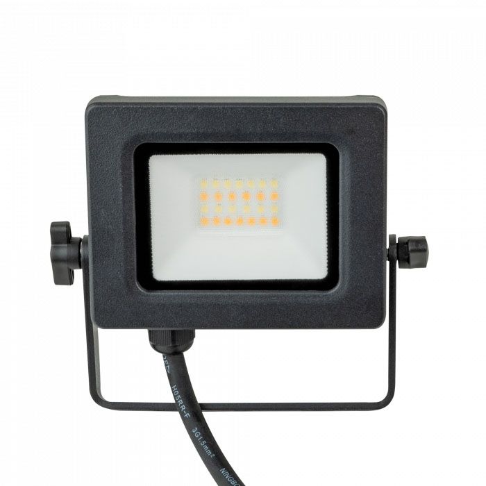 Showtec Aviano Tour 30W CCT LED Schijnwerper met instelbare kleurtemperatuur